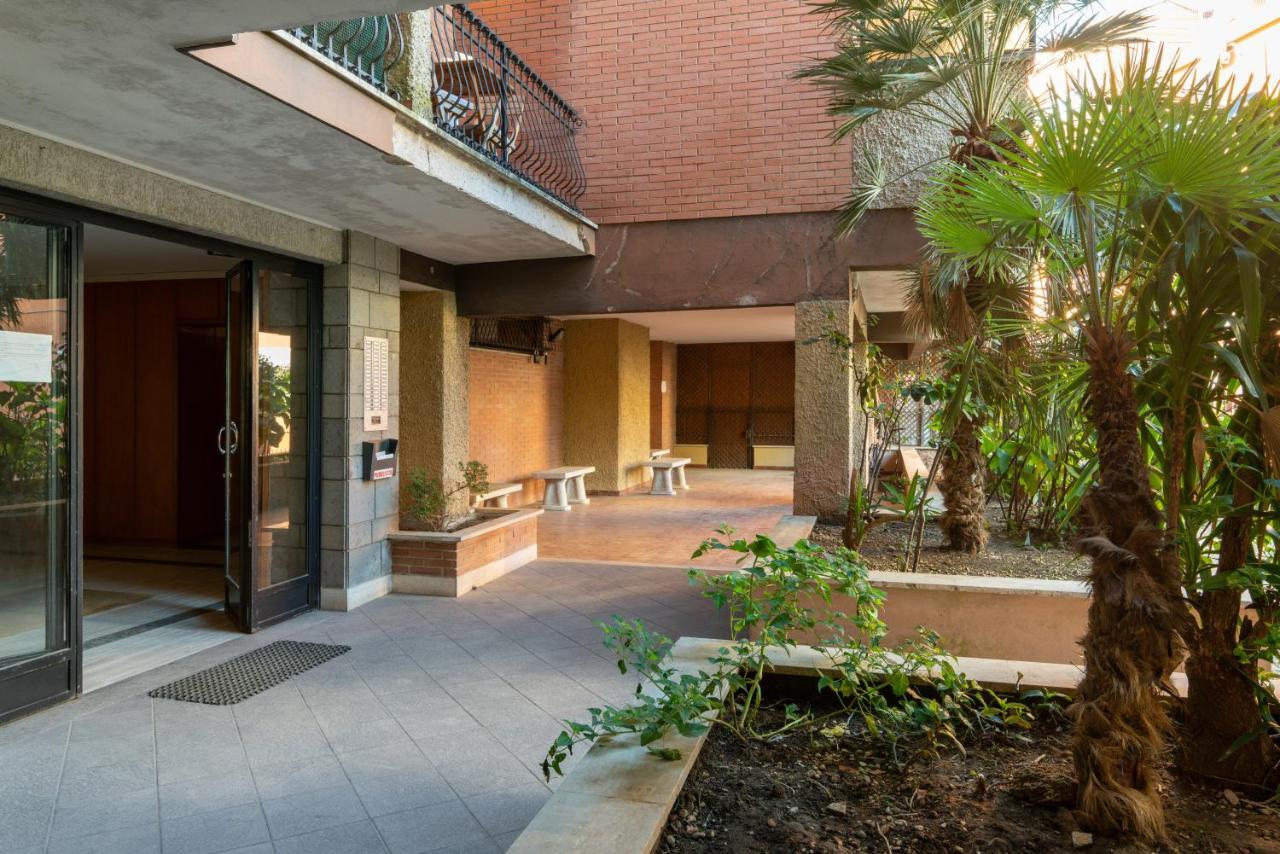 Walking Distance From San Pietro Apartment *