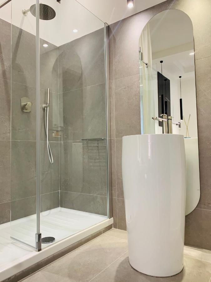 Little Queen Rooms Bed & Breakfast Roma