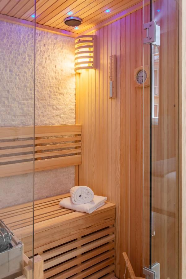 Appartamento Romac Trinity - 3bdr With Sauna & Jacuzzi In Campo De Fiori Roma