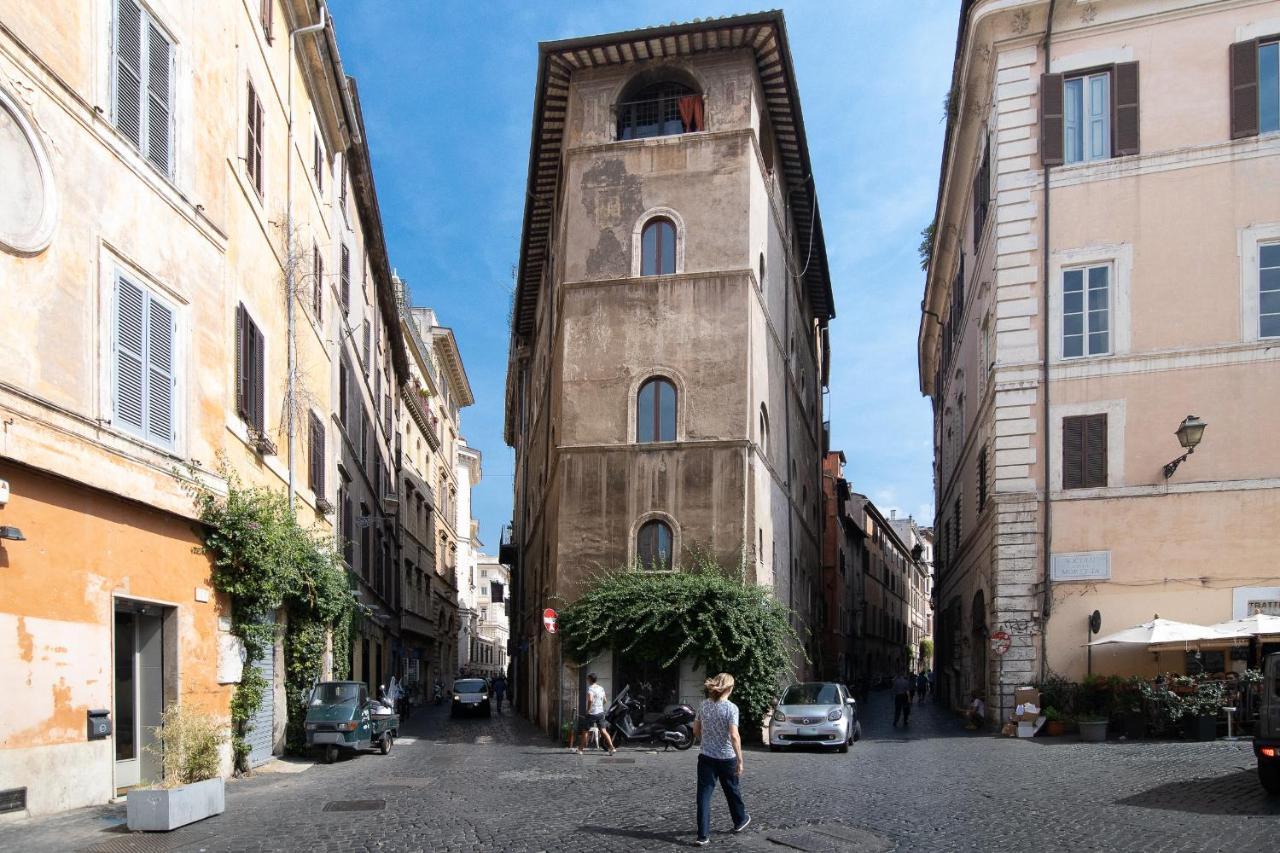 Apartment Luxury Piazza Navona Escape 11 Rome