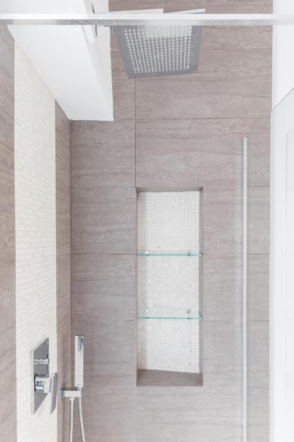 Amoretti Apartment, 6 Persone, 3 Camere, 2 Bagni, Balcone, Wi-fi, Metro B Monti Tiburtini Apartment