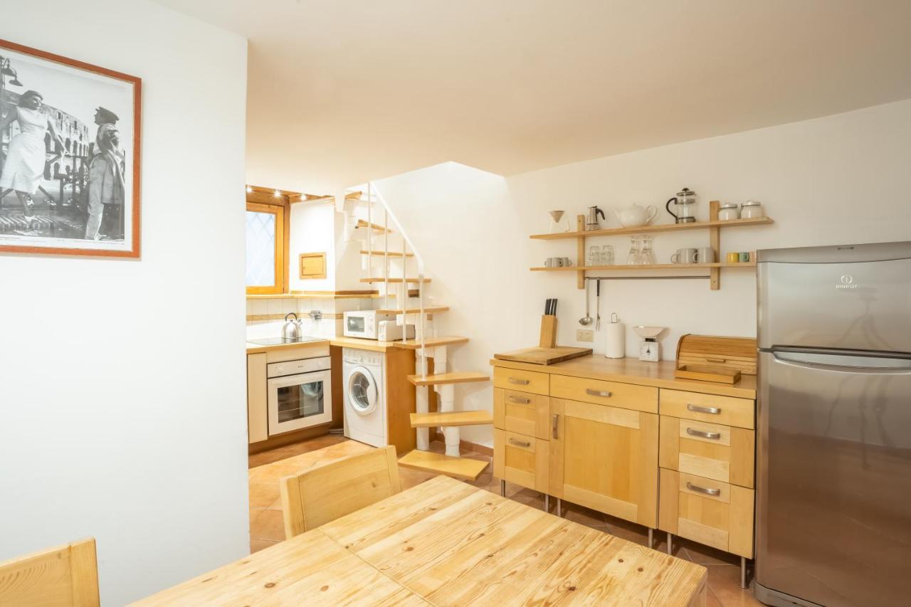 Quiet And Cozy Trastevere Hideaway