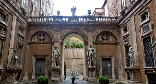 Casa Funari * Rome
