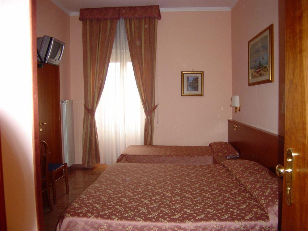 Aristotele