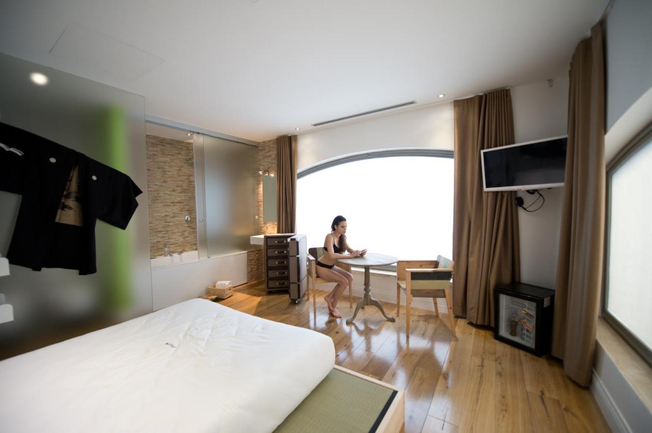 Casa de hóspedes Colosseum Jacuzzi Suites