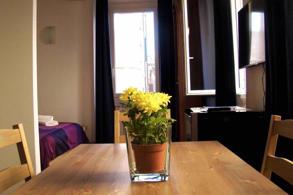 Elegant Trilussa Apartment Rome