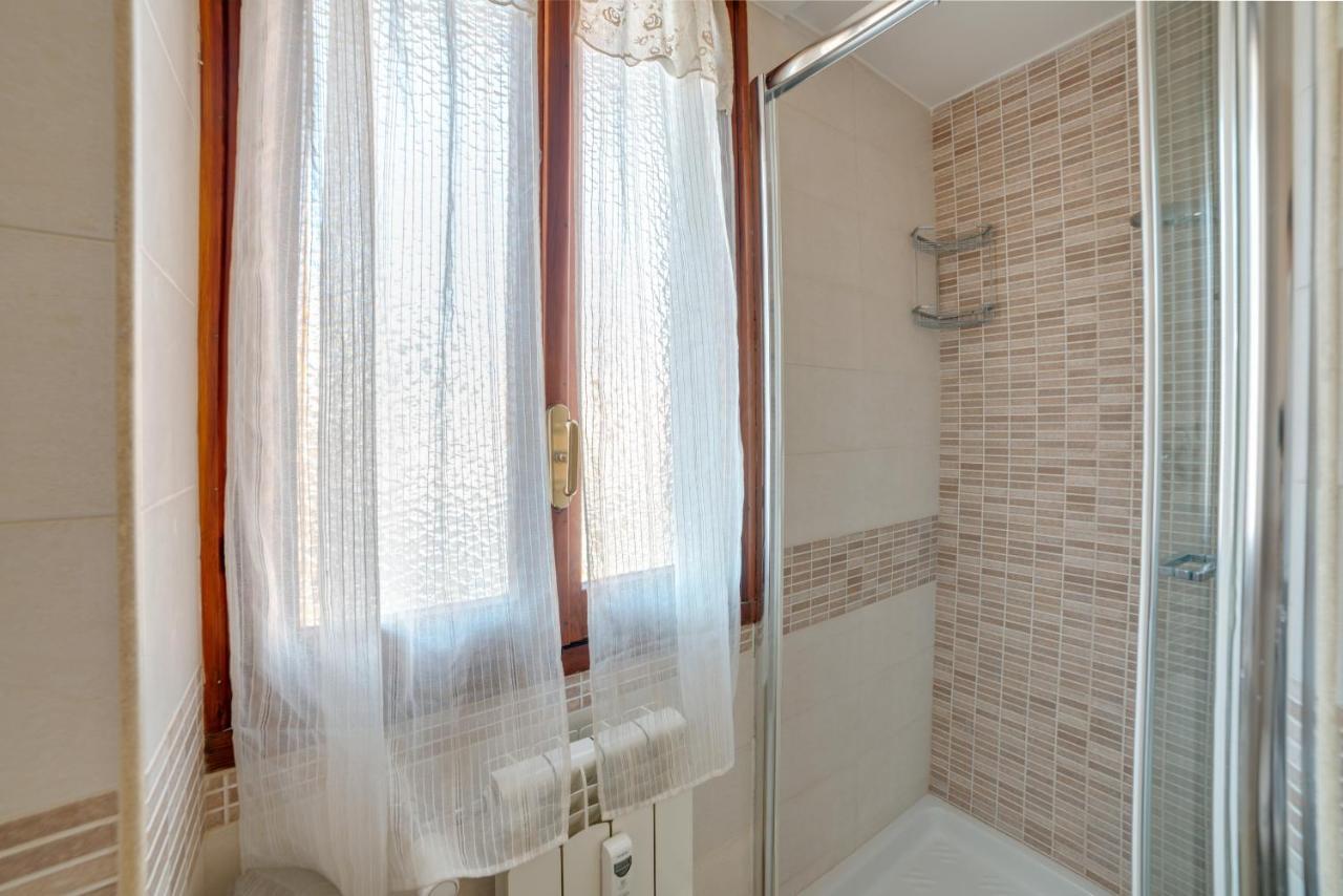 Apartment Walking Distance From San Pietro *