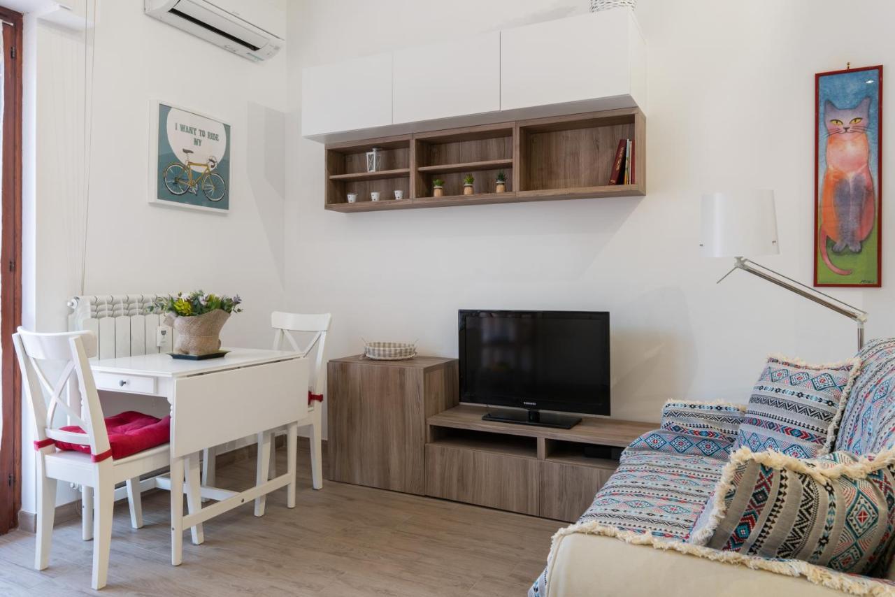 Apartment Walking Distance From San Pietro