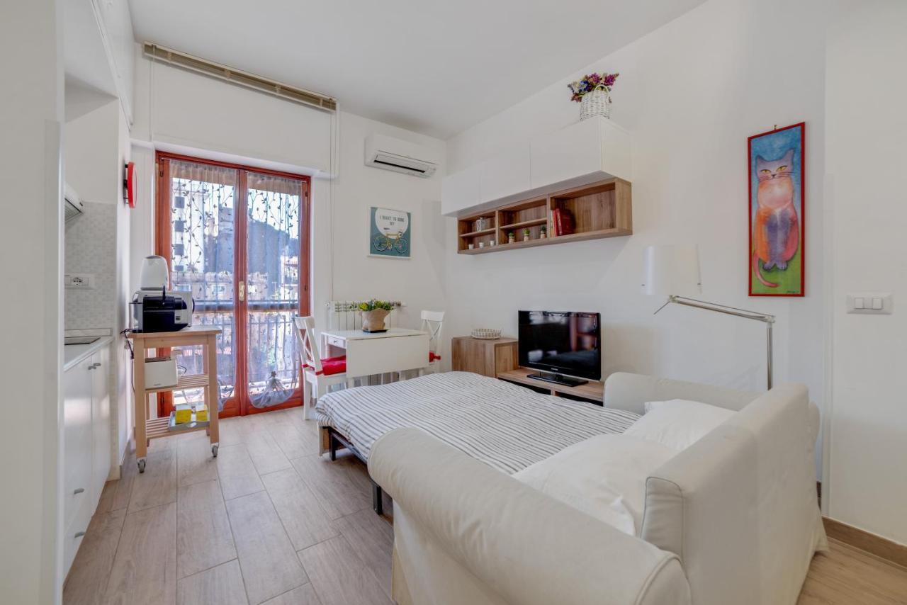 Walking Distance From San Pietro Apartment Rome