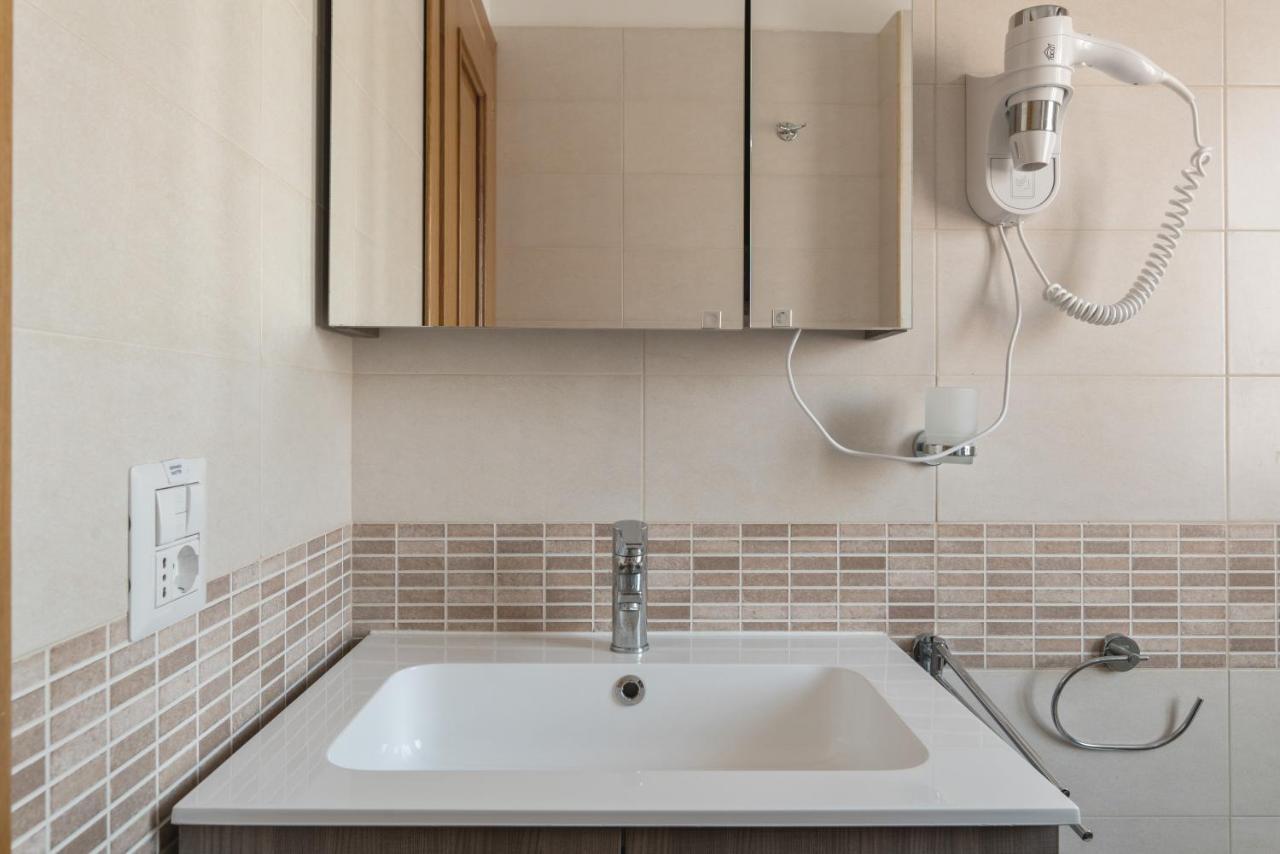 Apartment Walking Distance From San Pietro