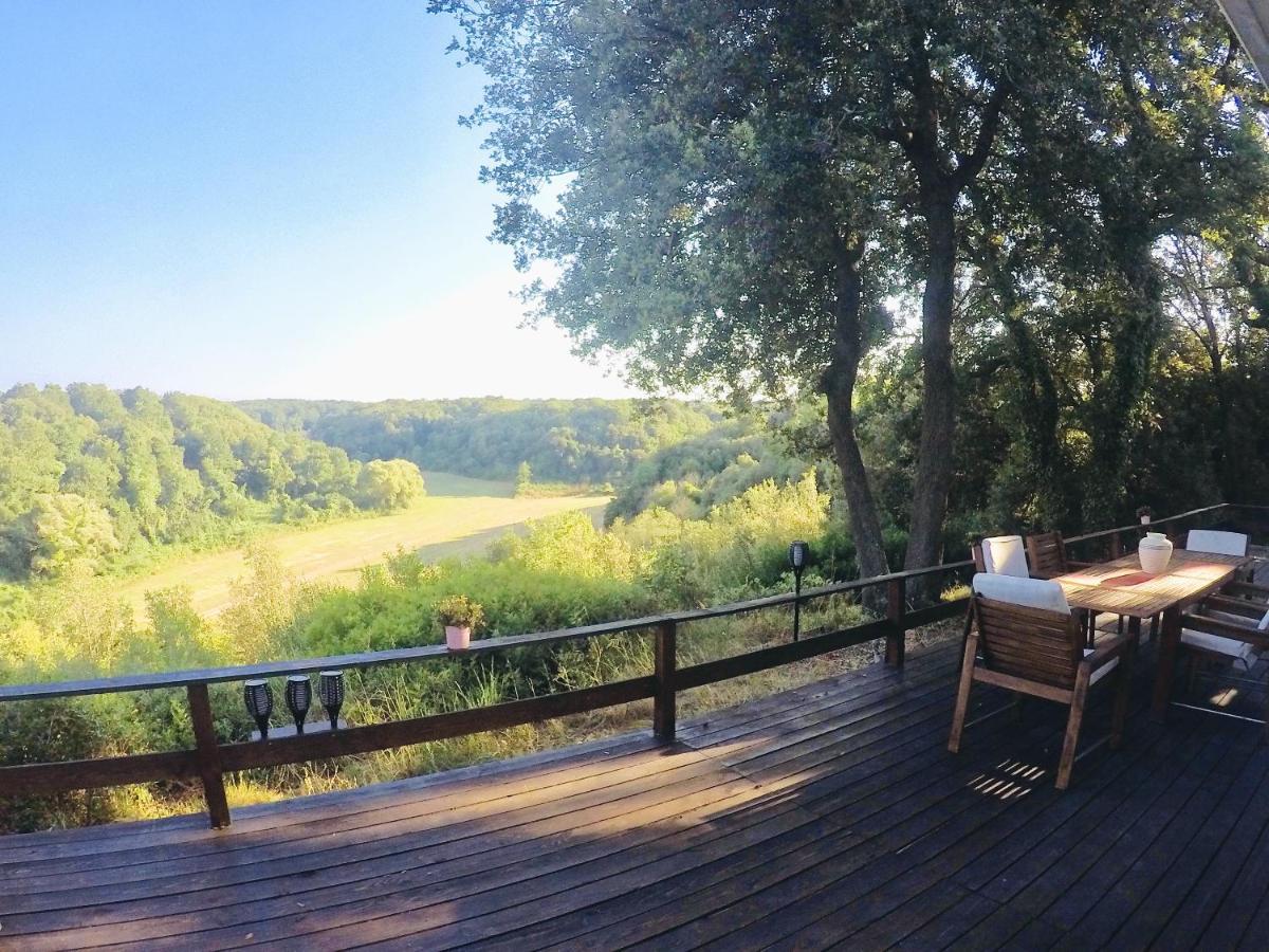Holiday home 3 Bedrooms House With Jacuzzi Enclosed Garden And Wifi At Castel Di Decima Rome