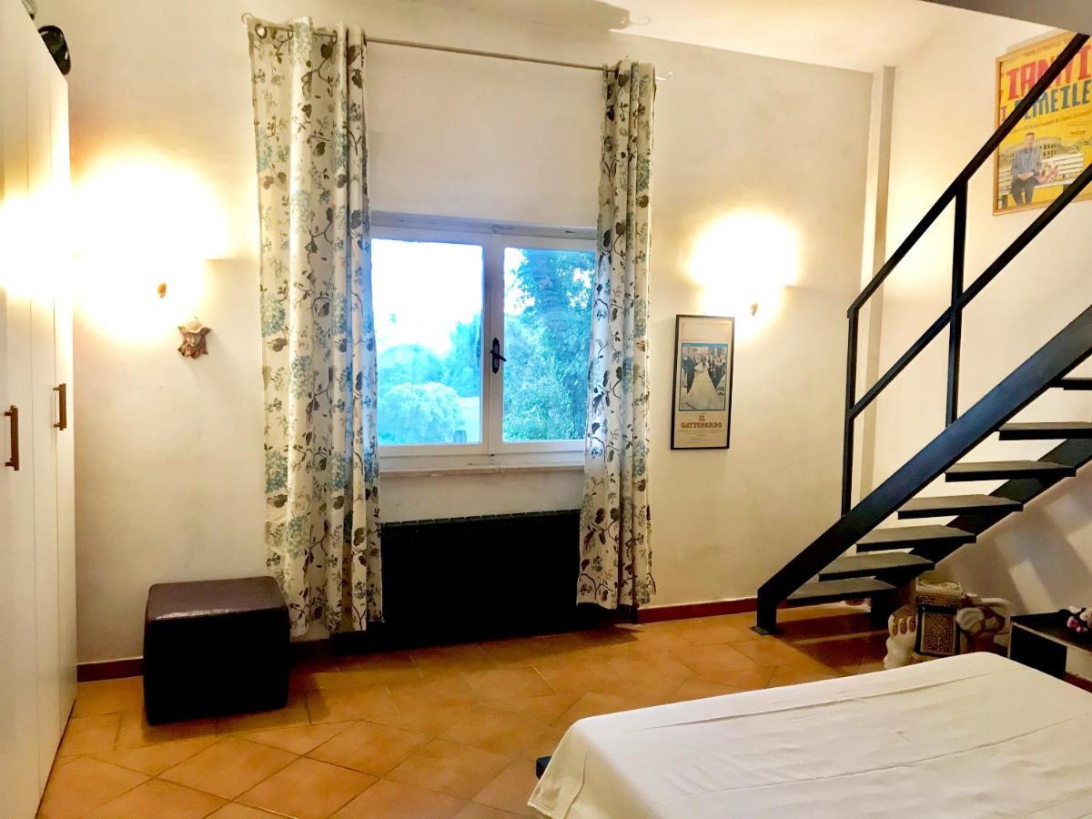 3 Bedrooms House With Jacuzzi Enclosed Garden And Wifi At Castel Di Decima Holiday home Rome