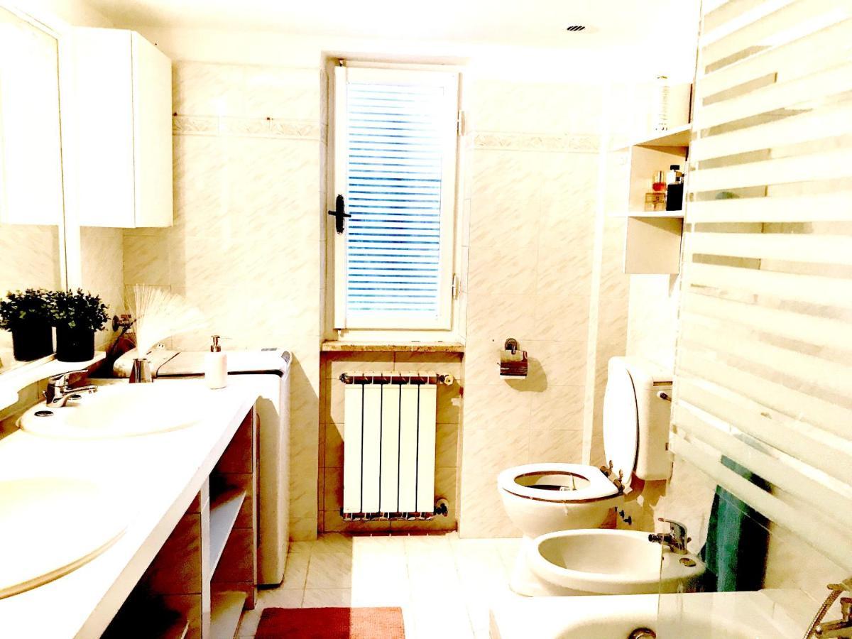 Holiday home 3 Bedrooms House With Jacuzzi Enclosed Garden And Wifi At Castel Di Decima Rome