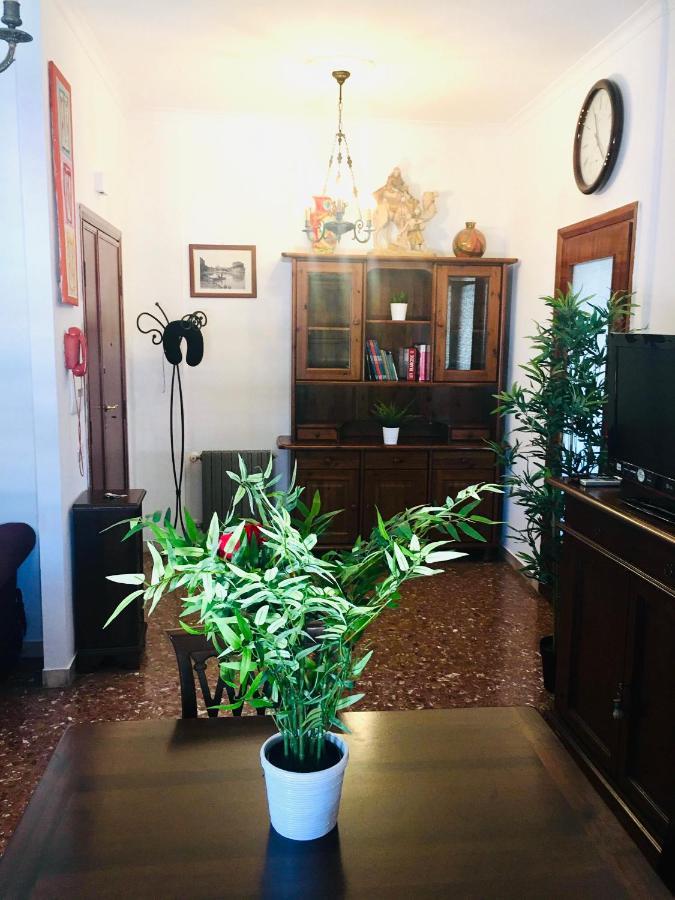 Panoramic And Bright Penthouse Is Waiting For You Roma
