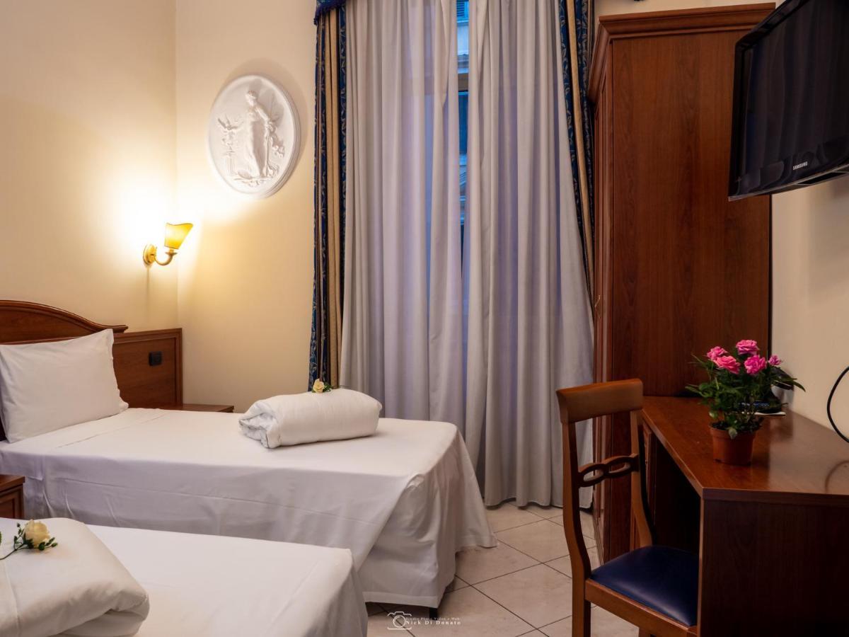 Caroline 2* Rome