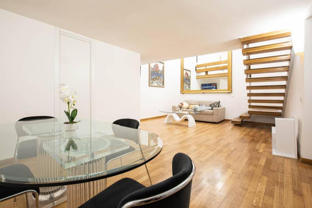 Unforgettable Split Level Jacuzzi Navona - Collection