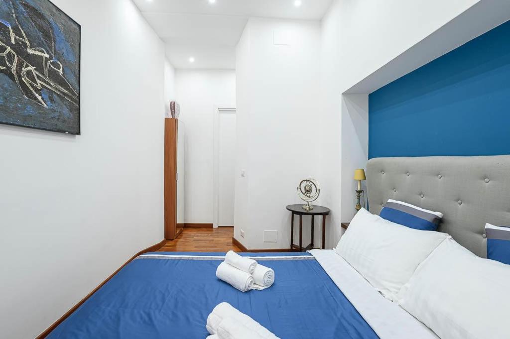 Apartment Design Trevi Fountain
