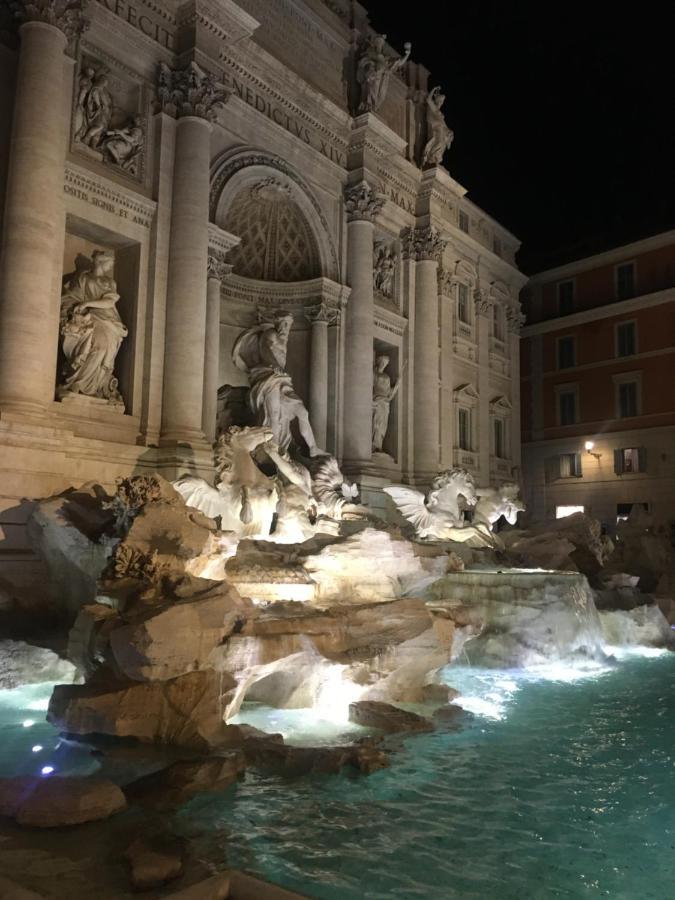 Homestay Trevi Romantic *