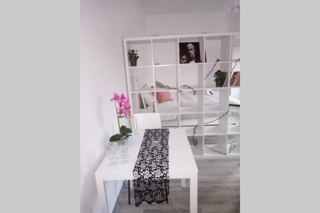 Sweet Cornelia Apartment *