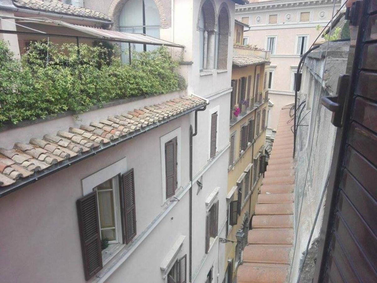 Pantheon Charming 2-bed In Heart Of Apartment Rome