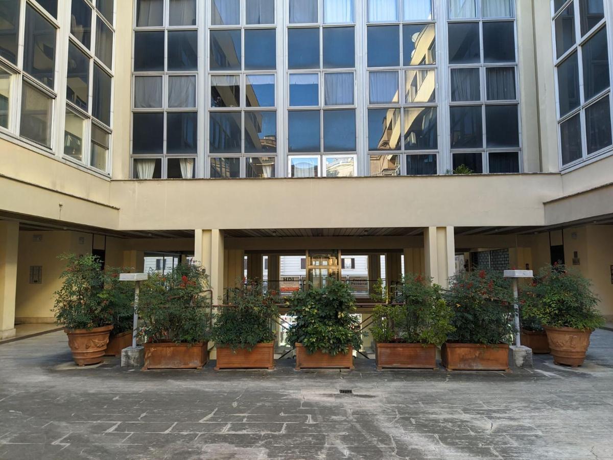 Nice In Near San Giovanni Train Station Apartment