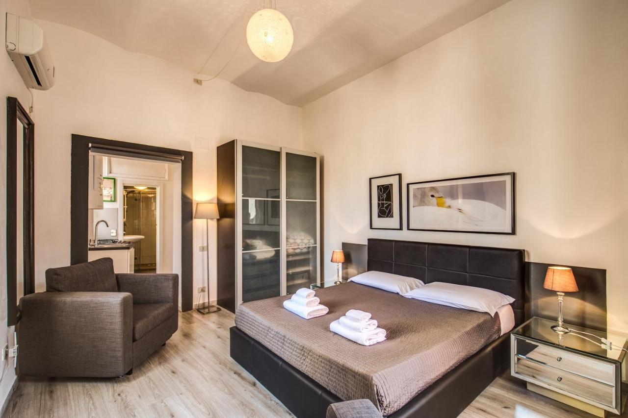 Lovely With Balcony In Campo De' Fiori Appartement Rome
