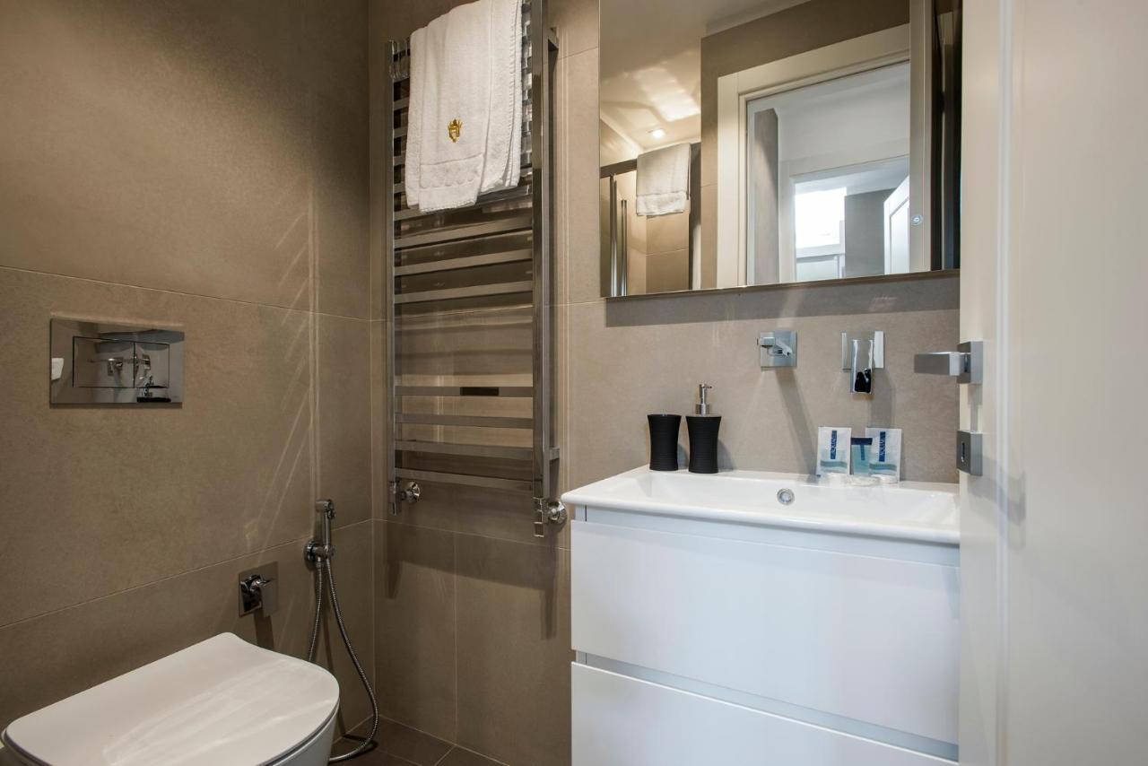 Residenza Fontanella Barberini By Spanish Steps Apartment