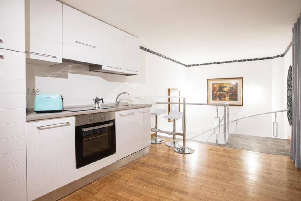 Unforgettable Split Level Jacuzzi Navona - Collection Apartment