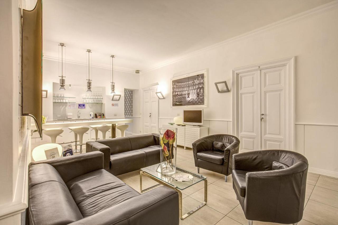 Enjoy Luxury In * Rome