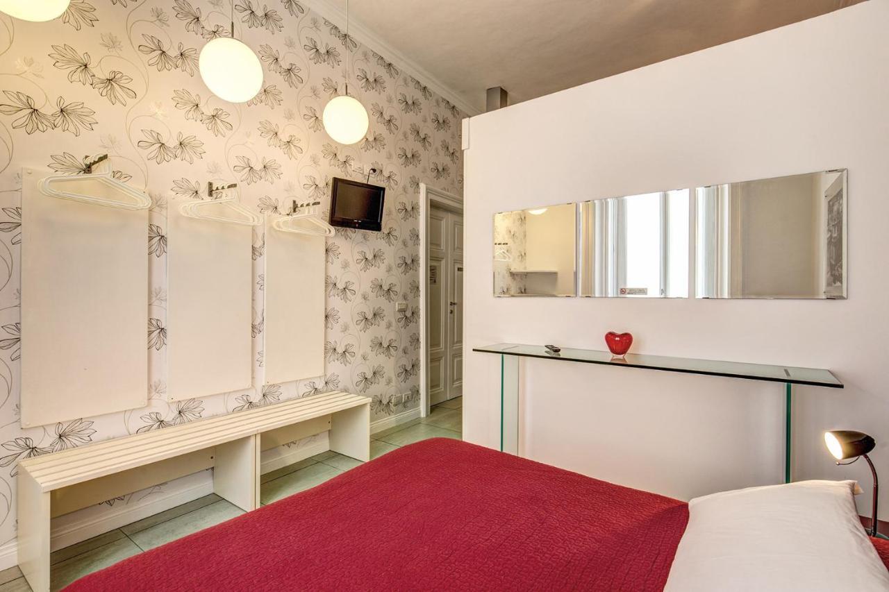 Enjoy Luxury In * Rome
