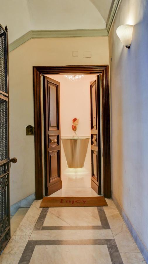 Enjoy Luxury In Rome