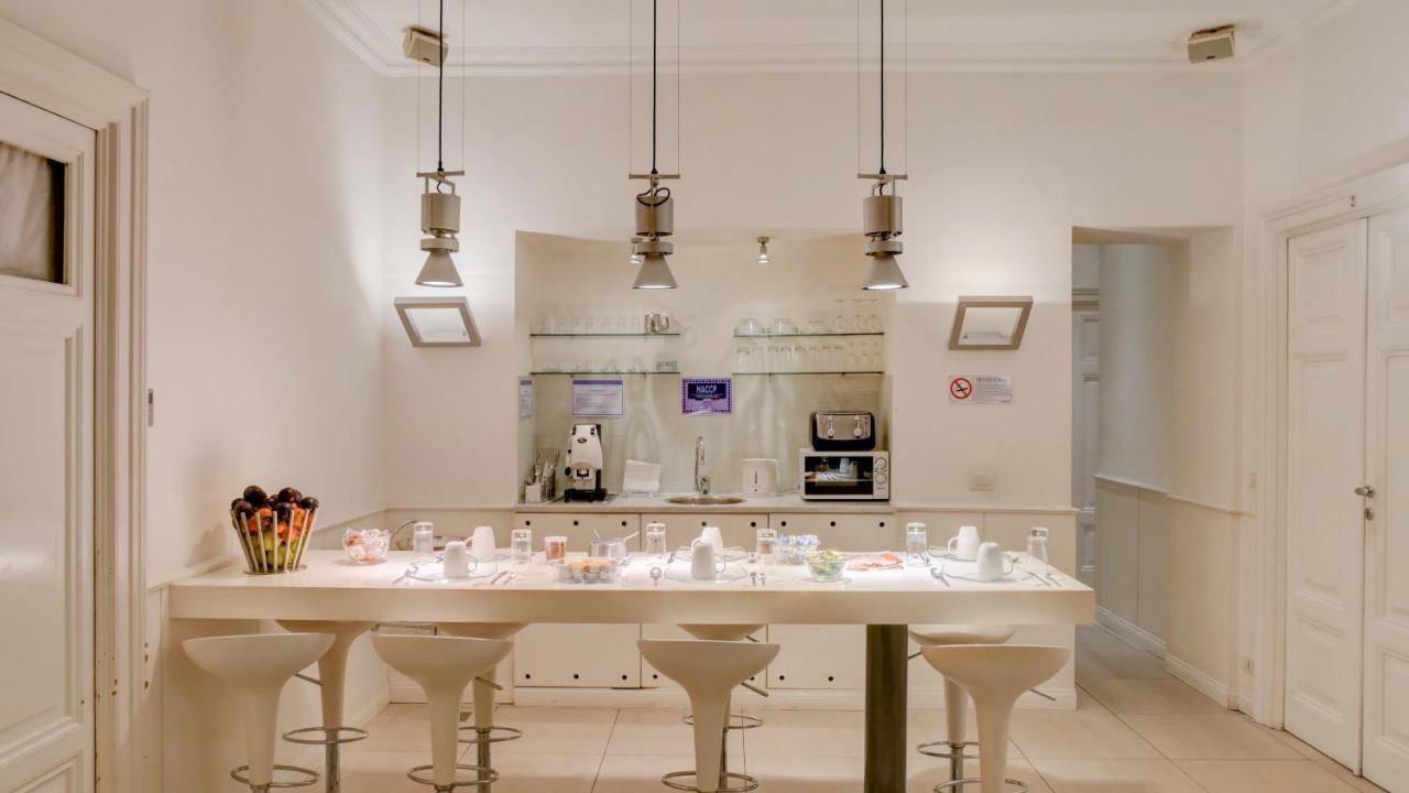 Enjoy Luxury In Apartment Rome