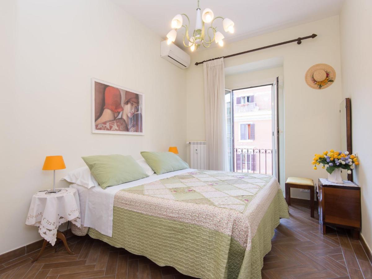 Regina's House - St Peter By Interhome * Rome