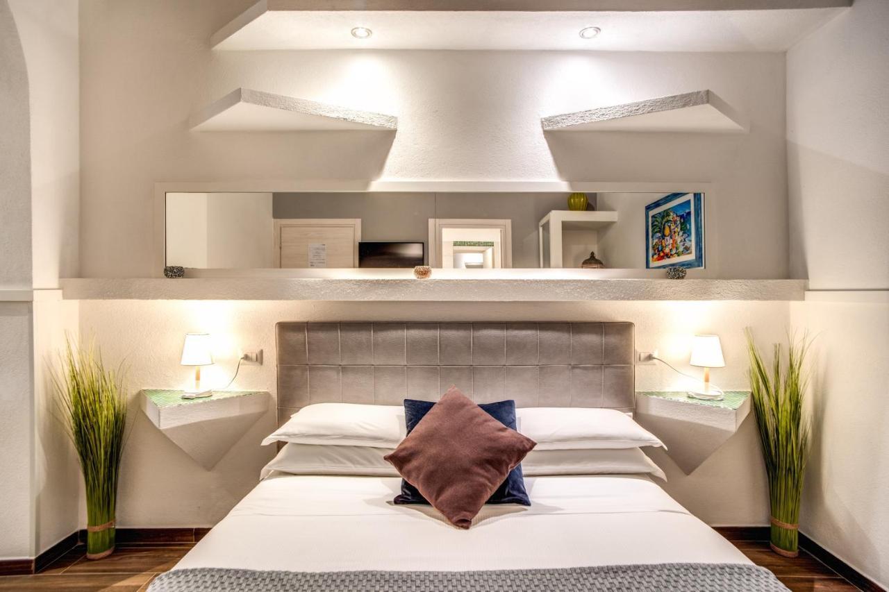 Affittacamere Tritone House 4*