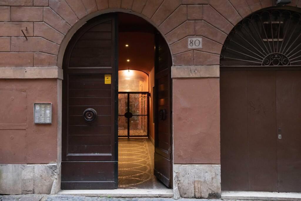 Unforgettable Split Level Jacuzzi Navona - Collection Apartment Rome