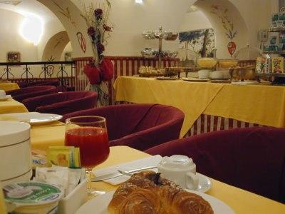 Varese Hotel