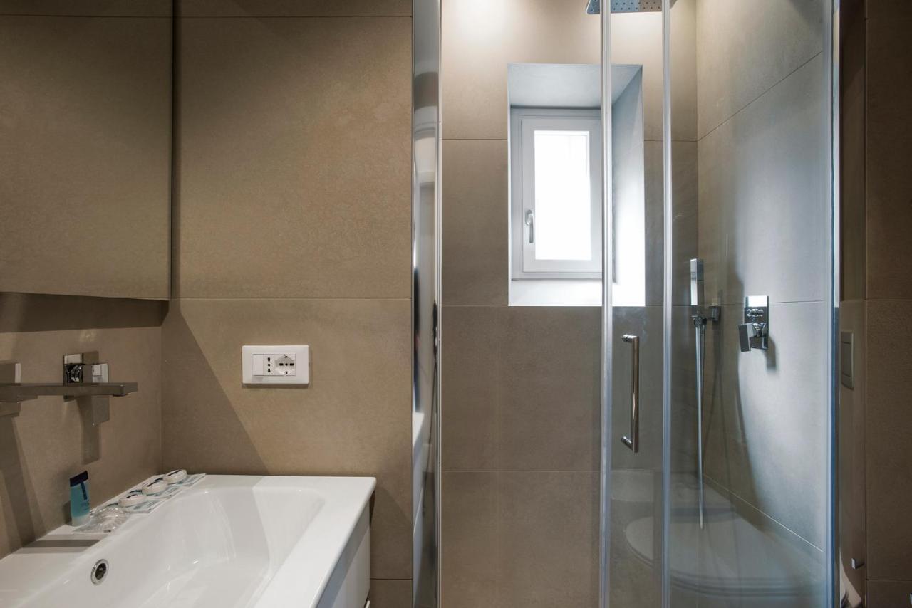 Apartment Residenza Fontanella Barberini By Spanish Steps Rome