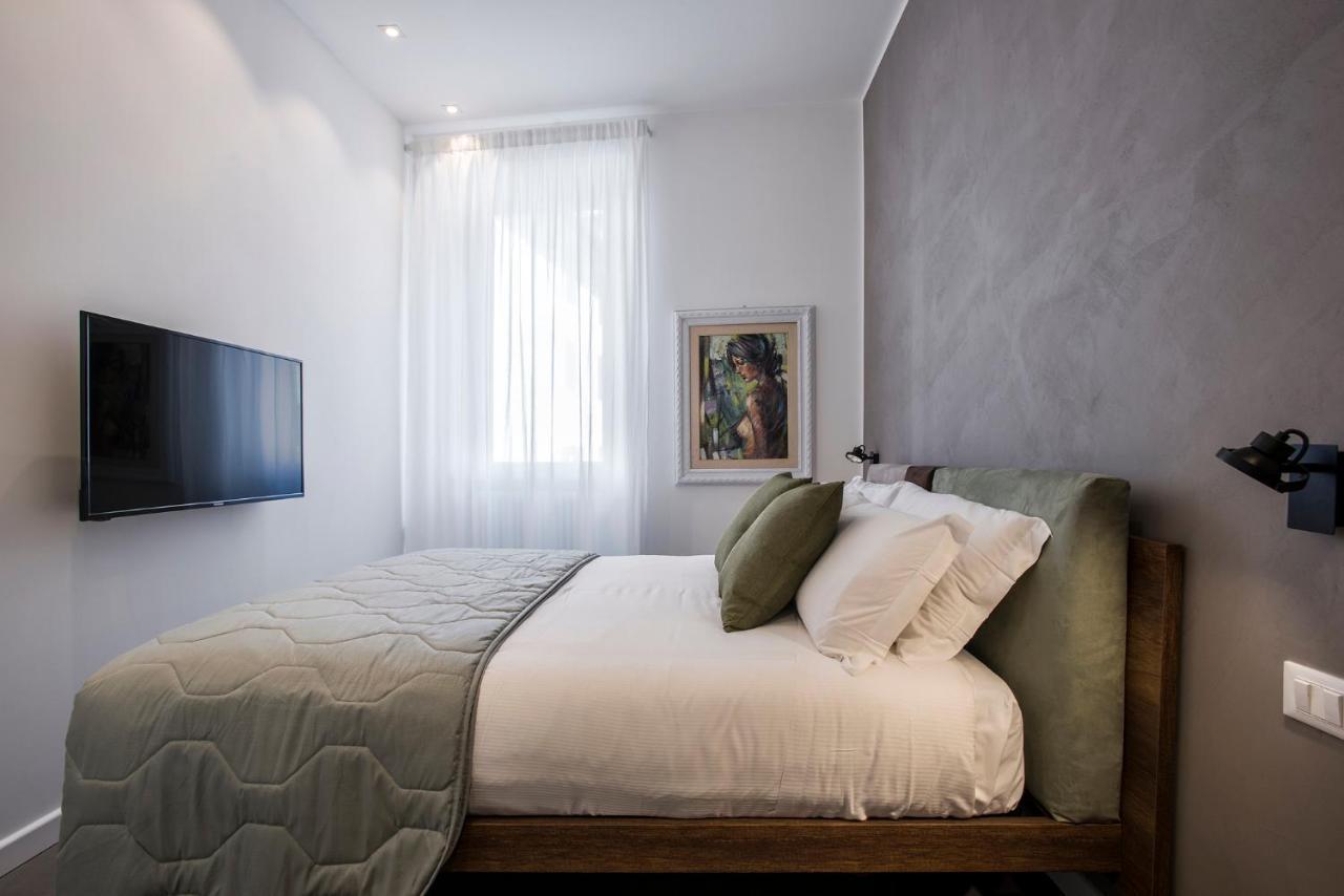 Apartment Residenza Fontanella Barberini By Spanish Steps Rome