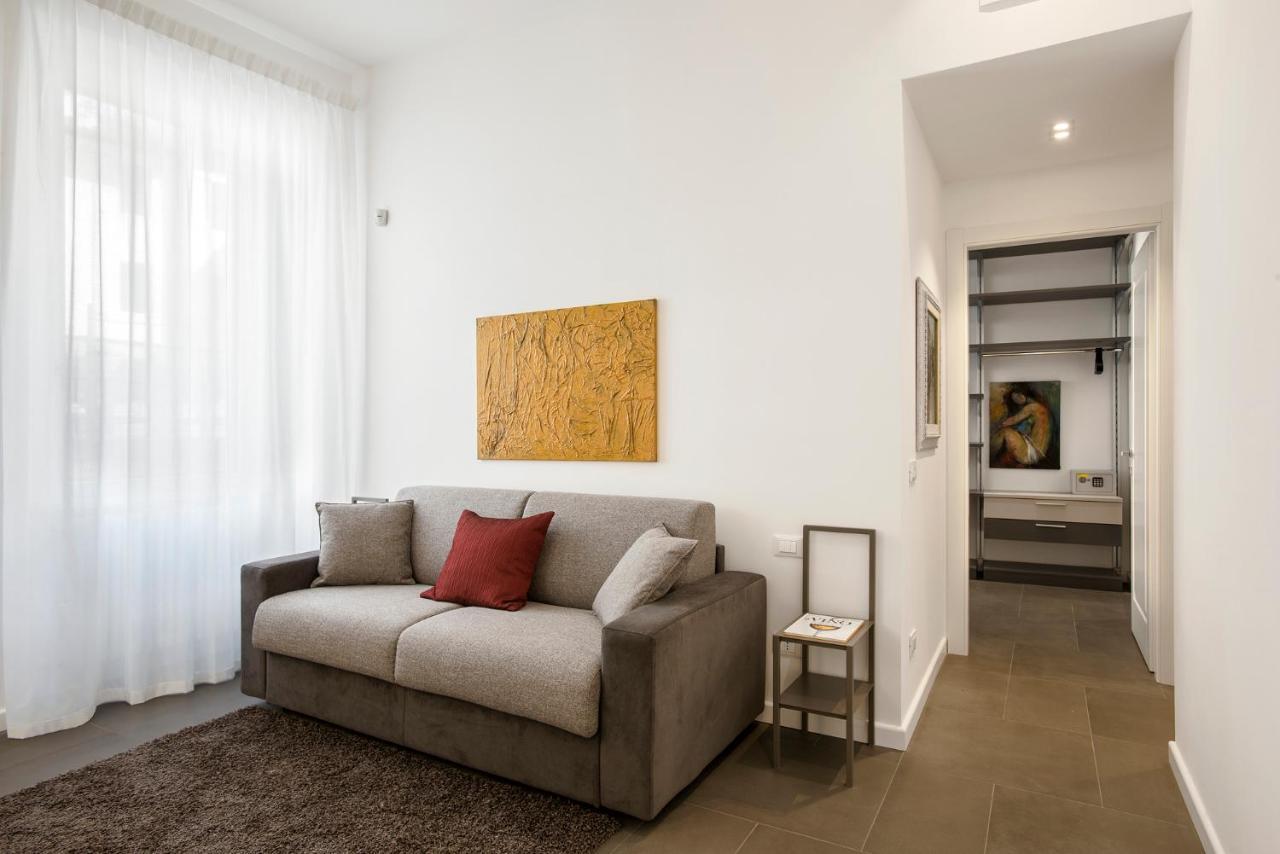 Residenza Fontanella Barberini By Spanish Steps Rome