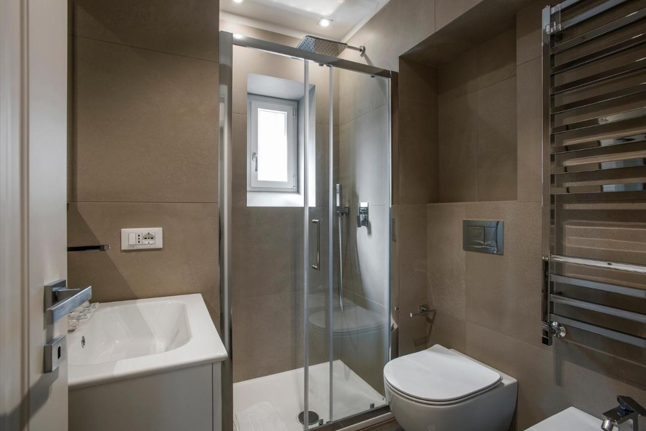 Apartment Residenza Fontanella Barberini By Spanish Steps *