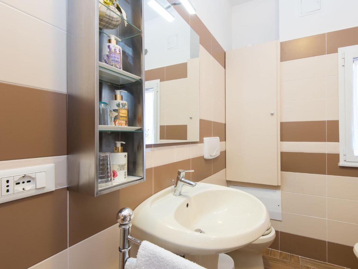 Regina's House - St Peter By Interhome * Rome