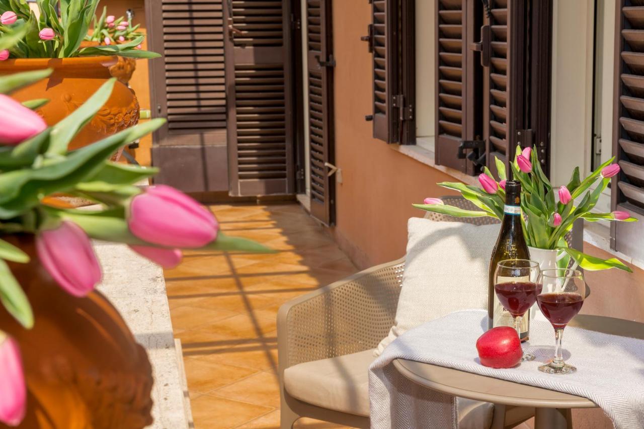 Lovely Spanish Steps With Balcony Appartement