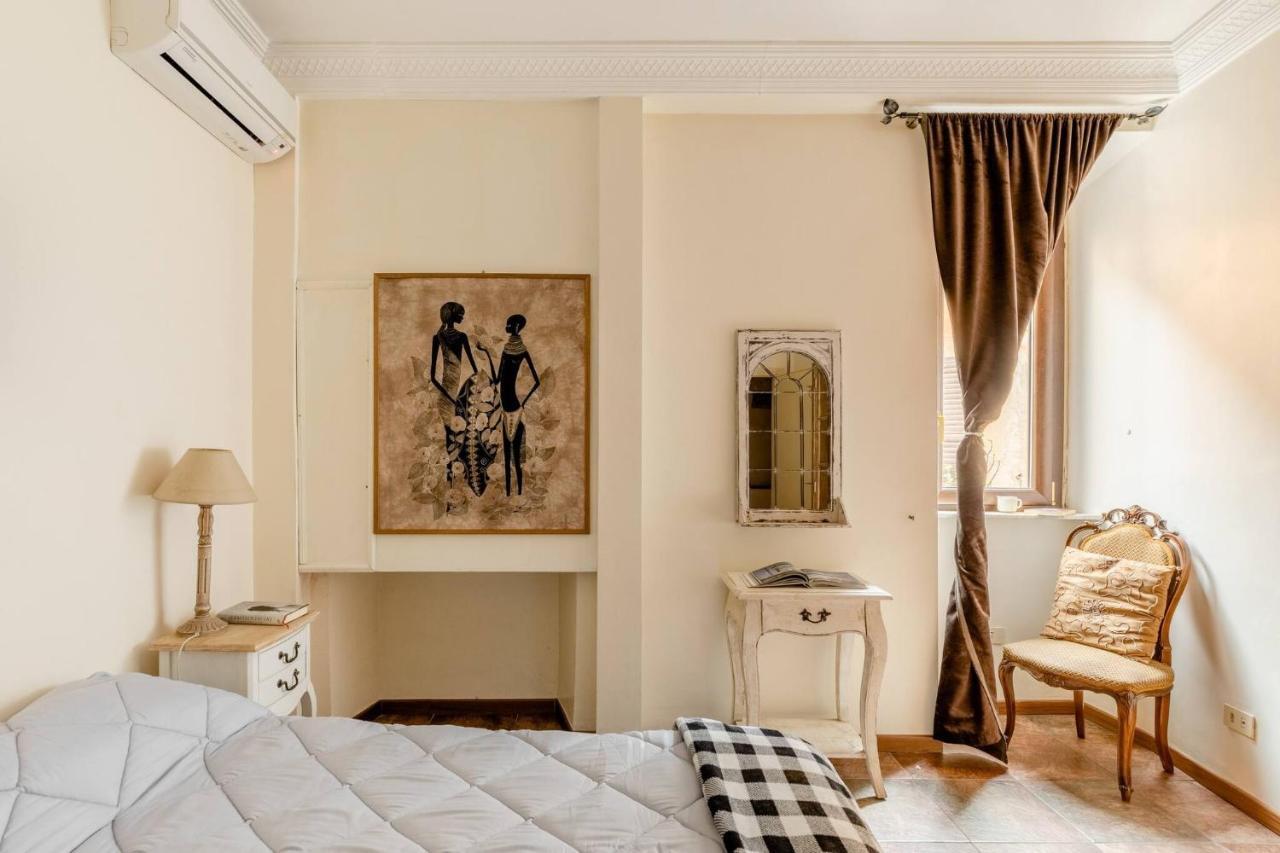 Appartement Right In The Ancient Historical Center Two Bedrooms Two Bath, Up To 6 Pax