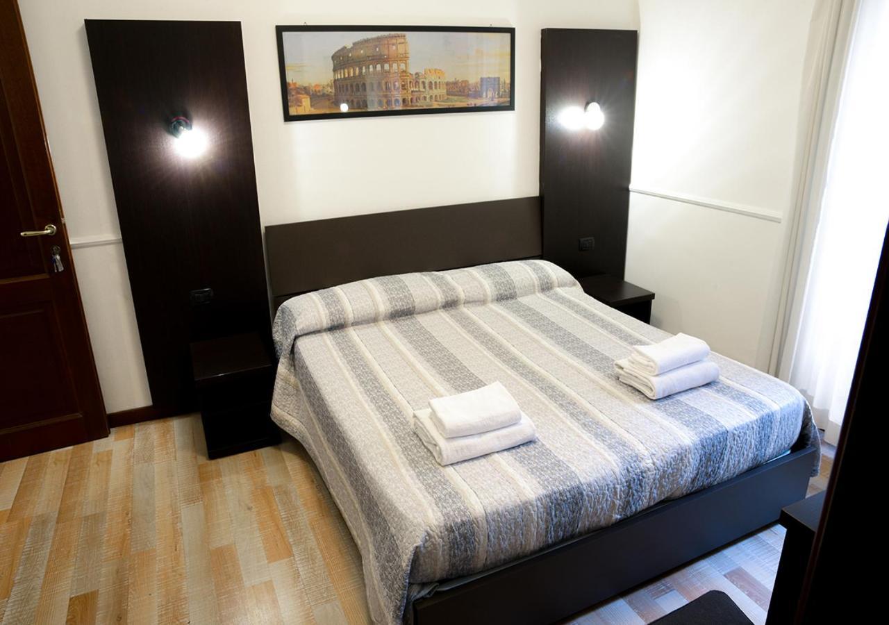 Gh Colosseum Couette-café Rome