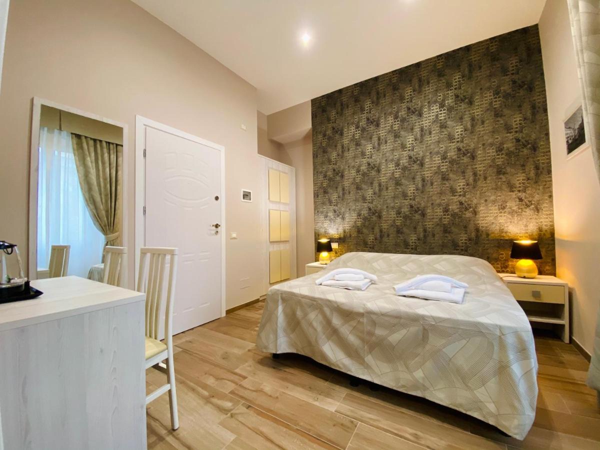Hotelier 51 2* Rome