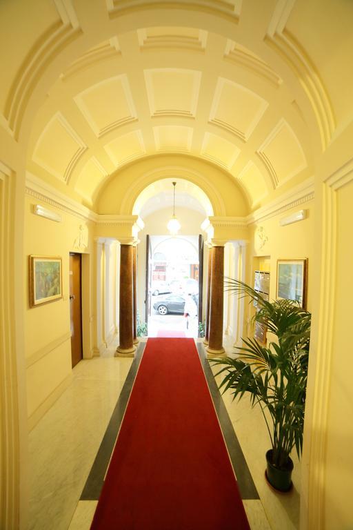Hotel Giugiu *