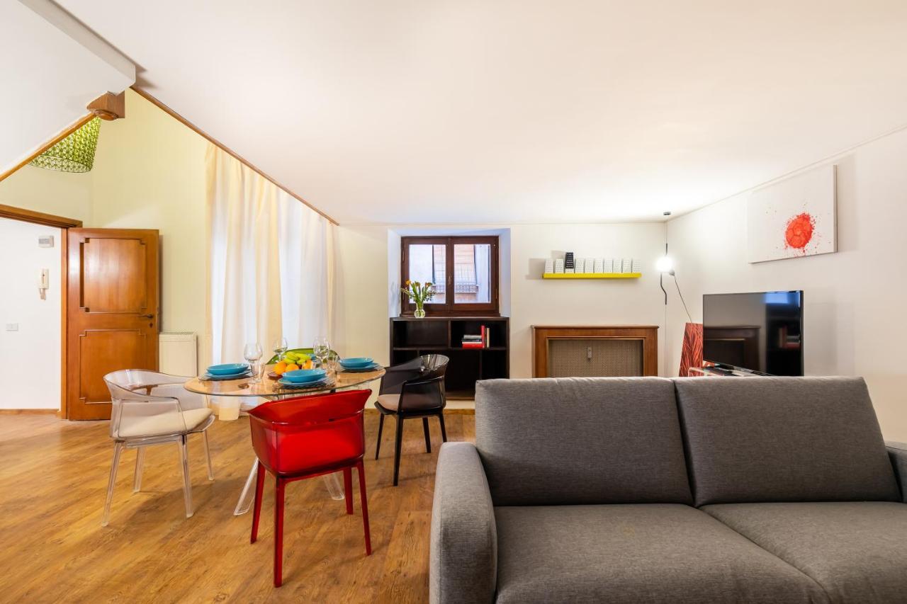 Rotonda 23 - Loft In Pantheon Apartment Rome
