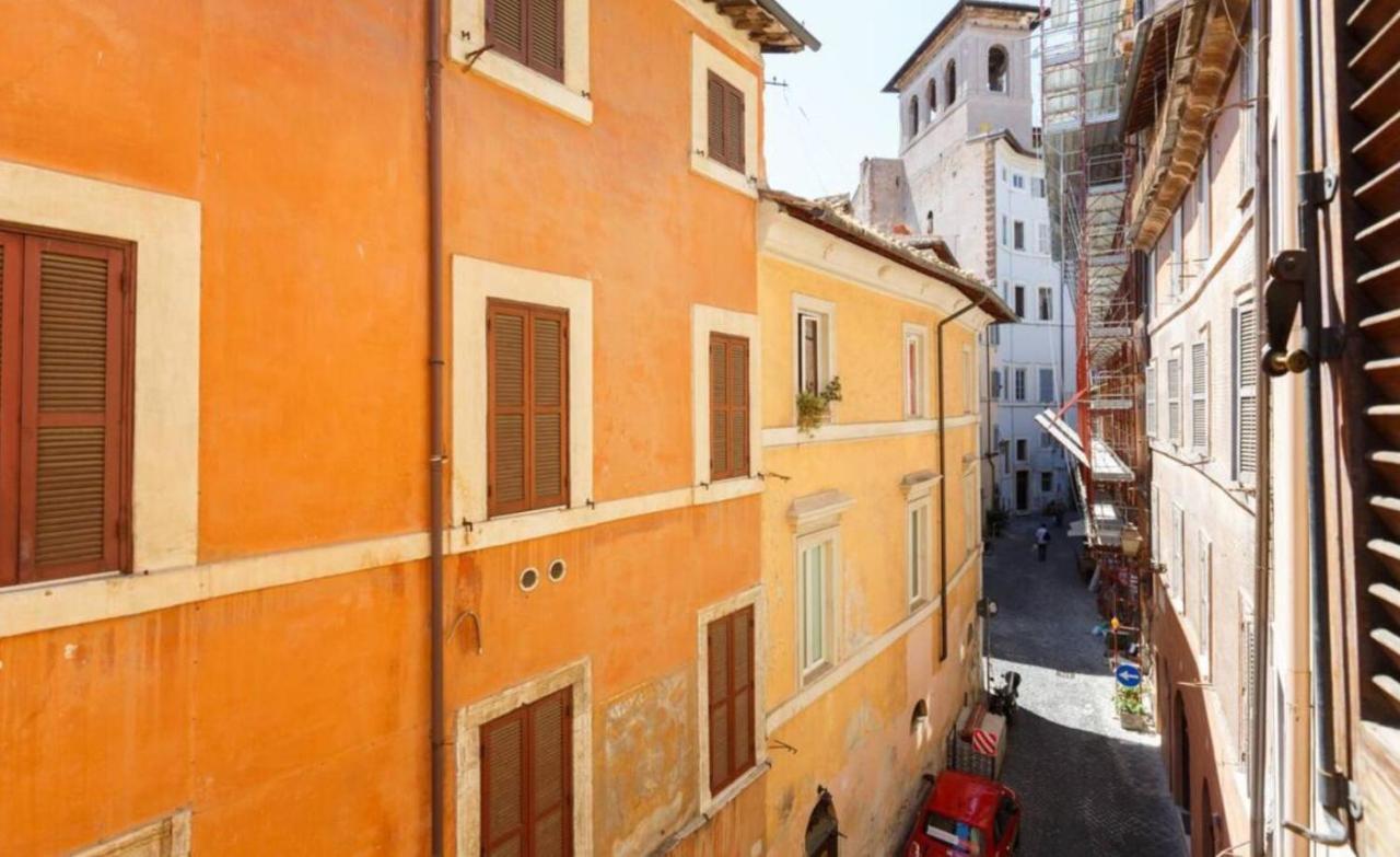 Piazza Navona Luxury 6 People Rome