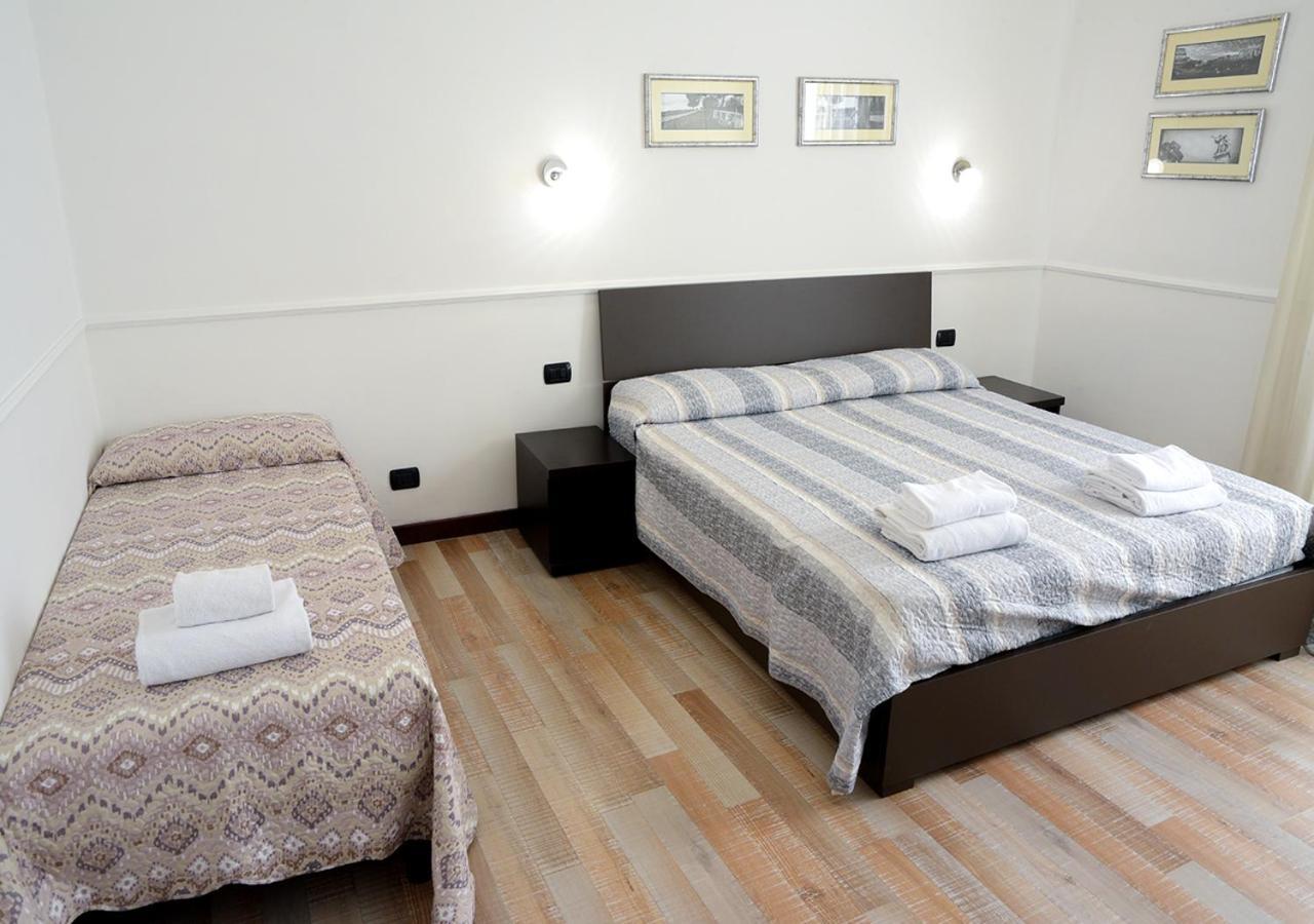Couette-café Gh Colosseum 2*