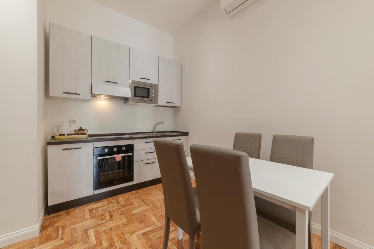 Rione Prati Elegant With Balcony Appartamento